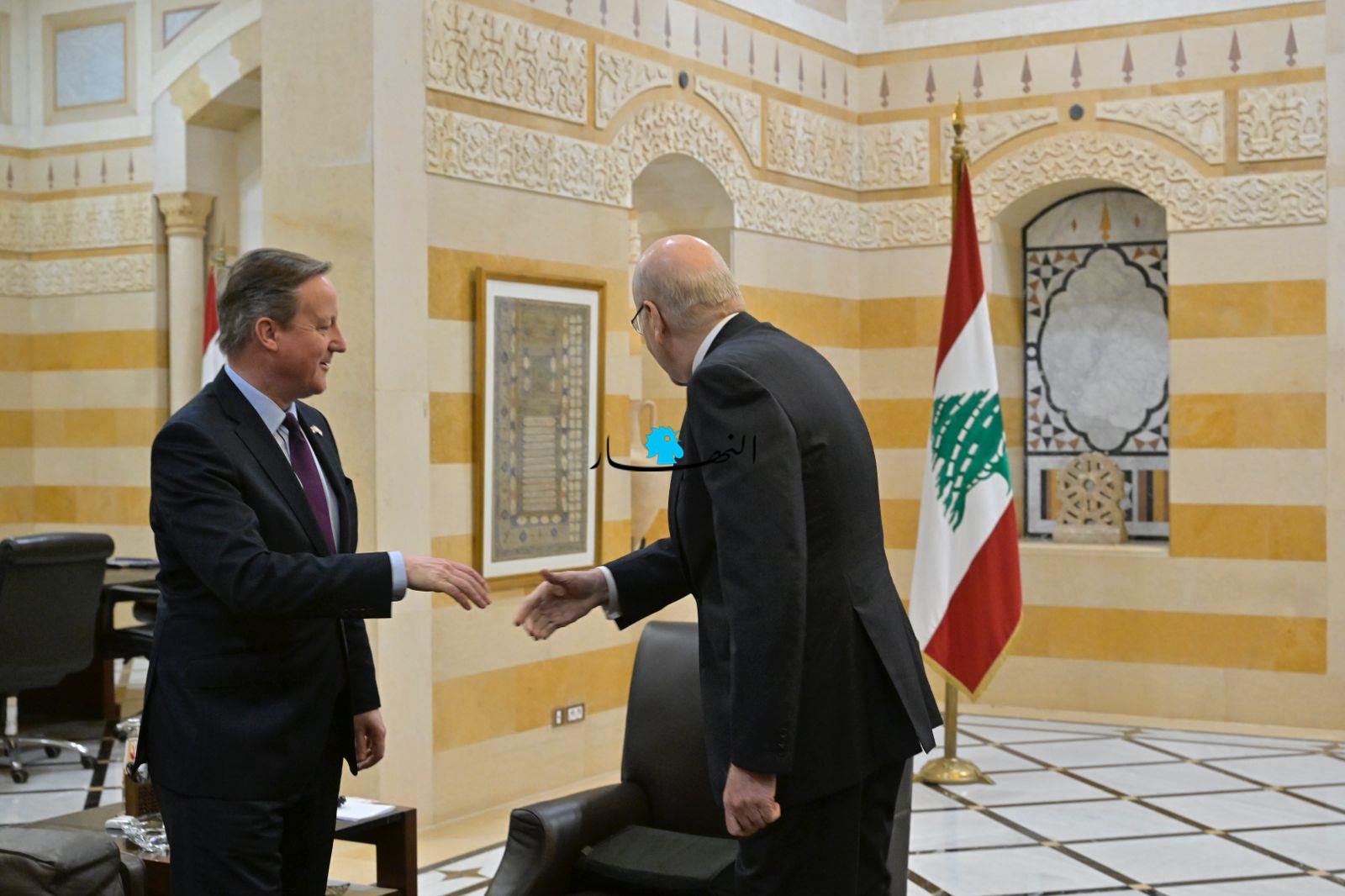 ميقاتي يلتقي كاميرون في السرايا (صور)